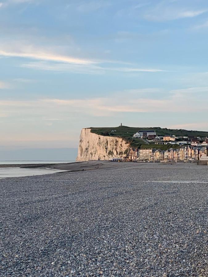 Le Phare De Cati Apartment Mers-les-Bains Bagian luar foto